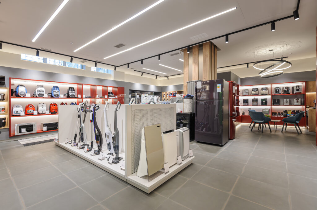 Retail environment illustrating customer flow analytics and smart messaging displays
